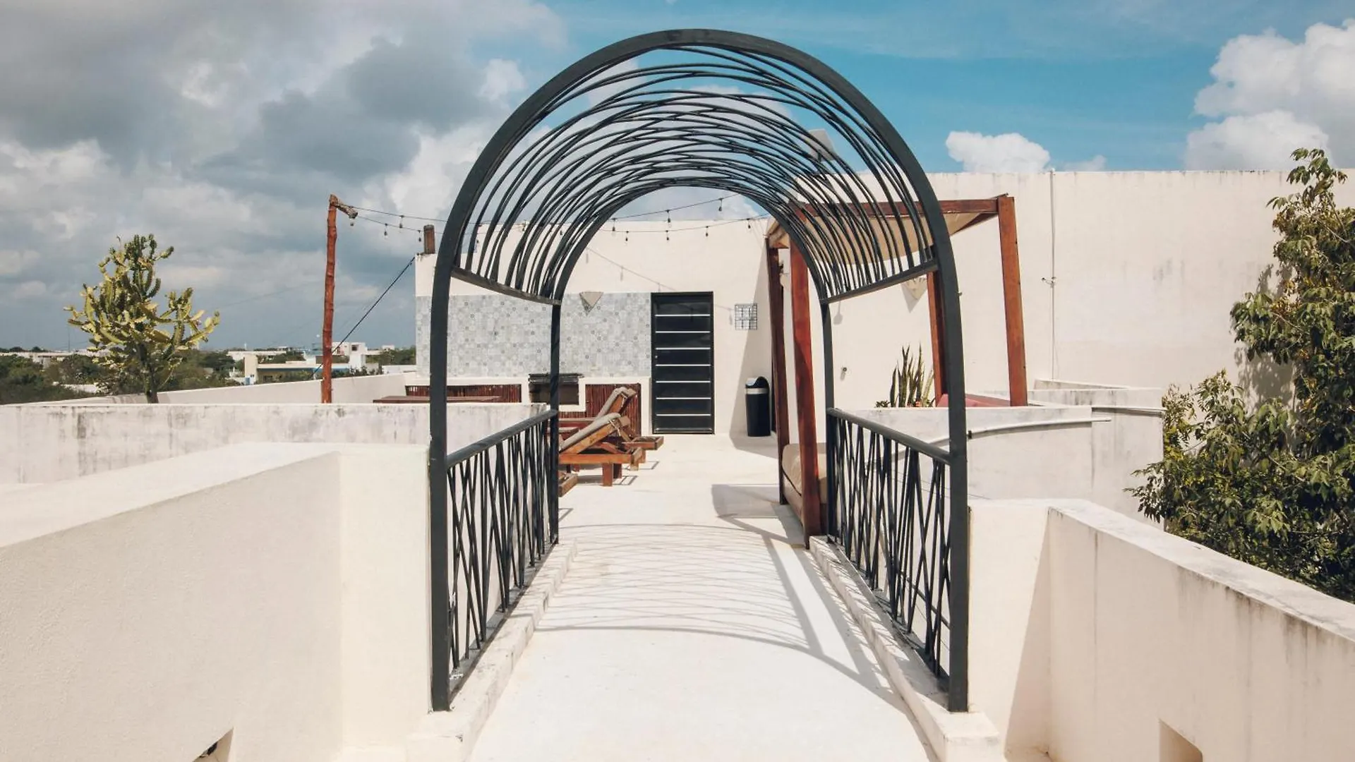 2 Bikes Free Exlusive Building Close To The Sea Tulum Mexico